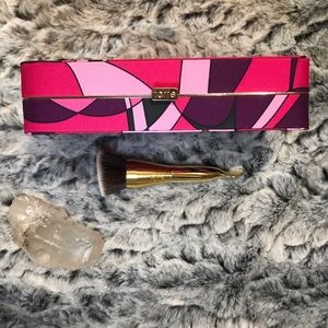 Tarteist Toolbox/Magnetic Clutch & brush by Tarte